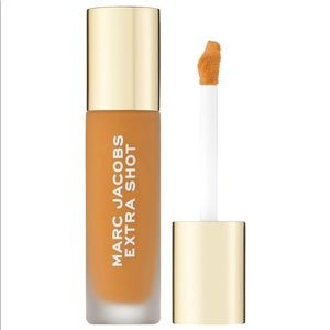 Marc Jacobs Concealer and foundation